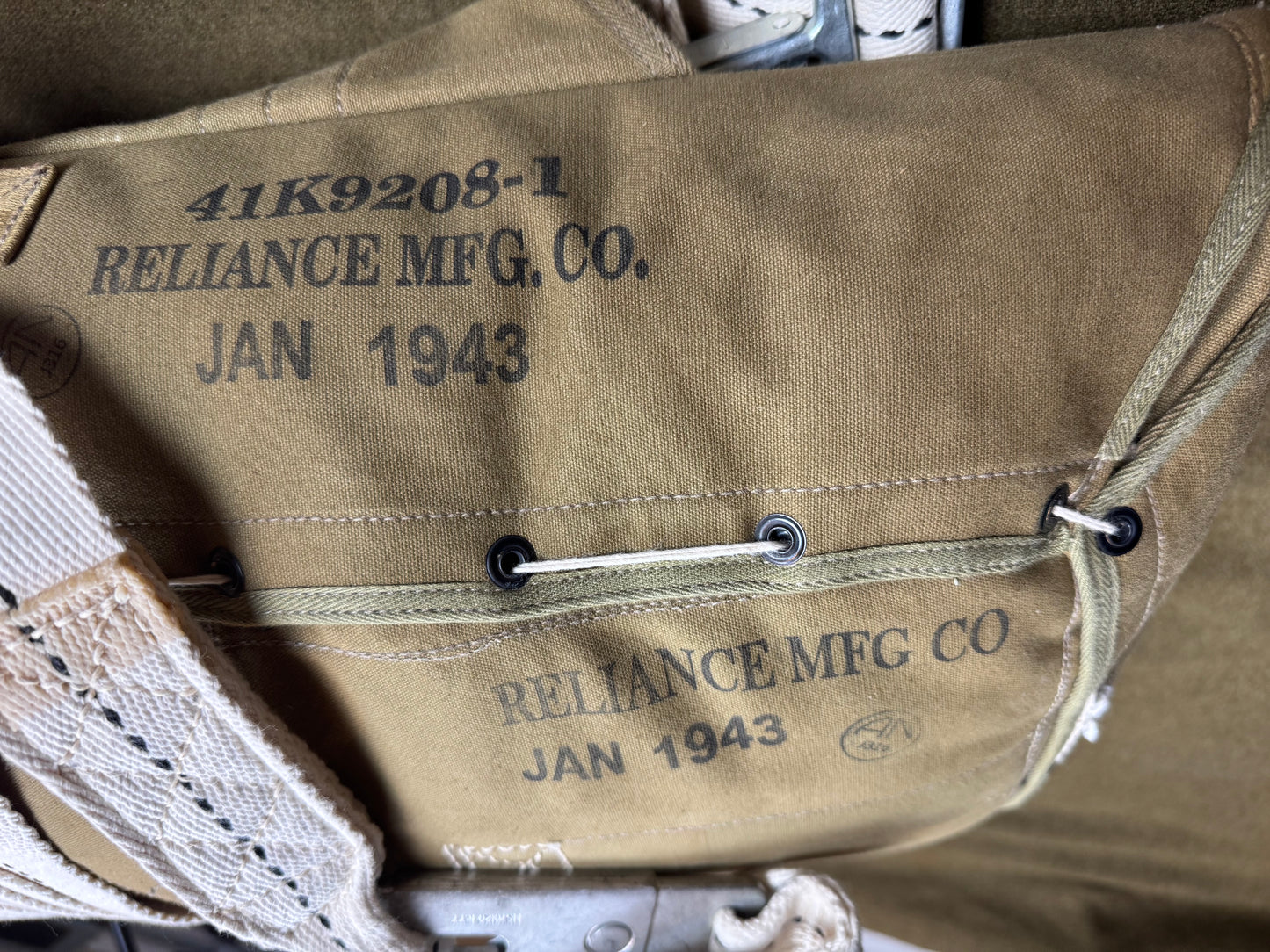 T-5 Parachute with Reserve (canopies included)