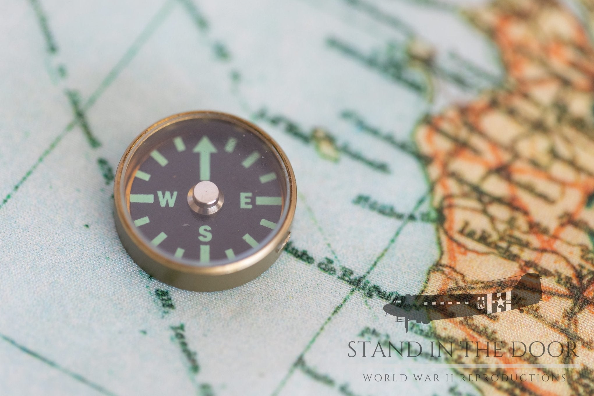 Escape Kit Compass – Stand In The Door 1944